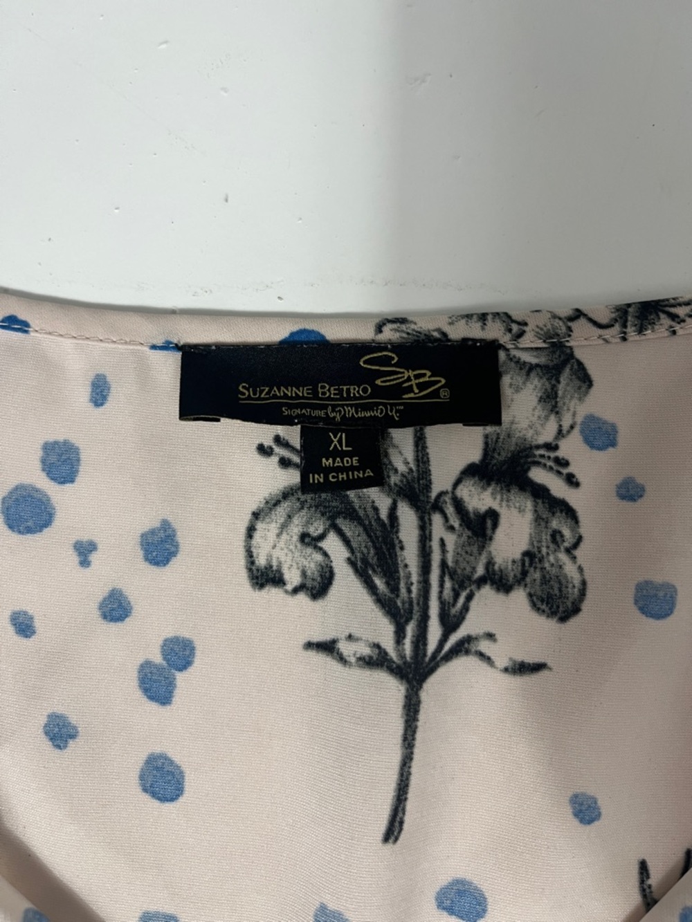 Suzanne Betro XL Short Sleeve Pink and Blue Dotted Floral Blouse - Picture 5 of 5